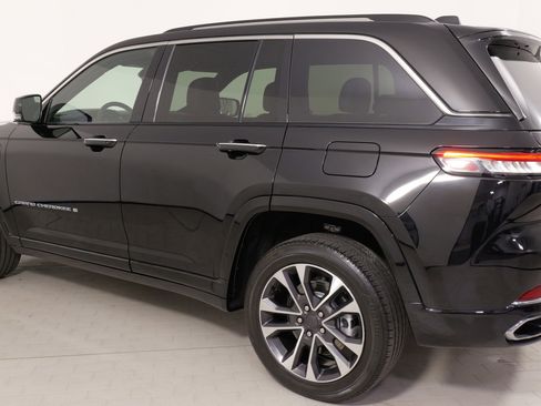 Used 2022 Jeep Grand Cherokee Overland image 14