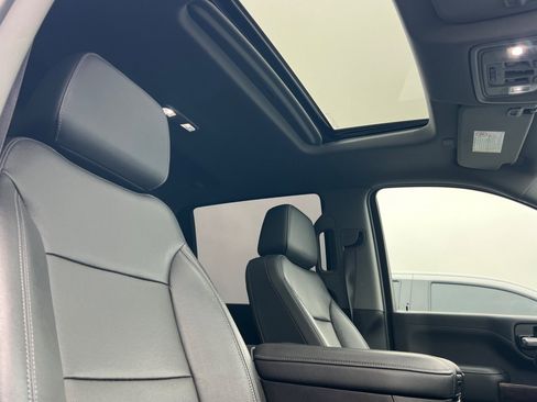 Used 2020 GMC Sierra 2500 SLT w/ Technology Package image 21