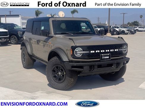 New 2026 Ford Bronco Badlands AWD/4WD image 1