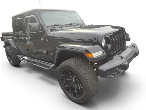 Used 2023 Jeep Gladiator Sport AWD/4WD image 1