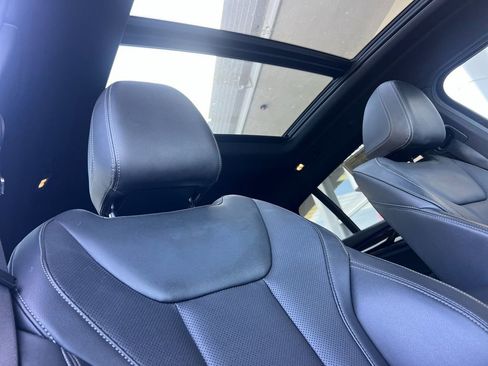 Used 2023 BMW X4 xDrive30i image 16