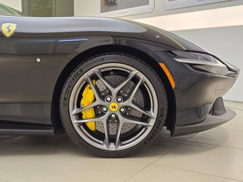 Used 2024 Ferrari Roma RWD image 8