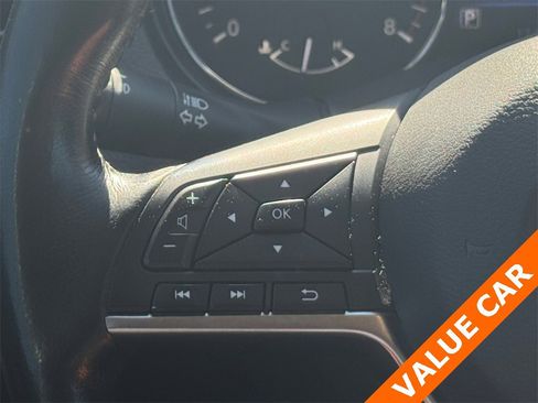 Used 2018 Nissan Rogue SL w/ Premium Package image 21