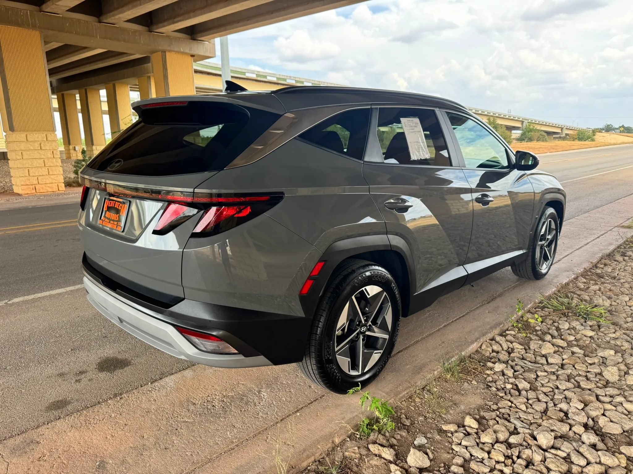 Used 2025 Hyundai Tucson SEL FWD image 3