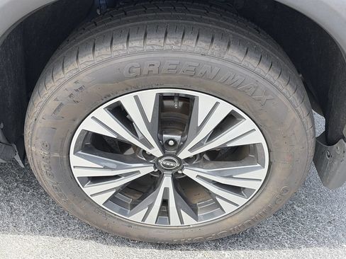Certified 2023 Nissan Rogue SV FWD image 27