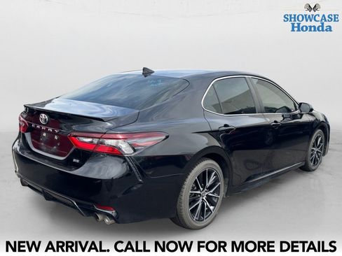 Used 2023 Toyota Camry SE image 5