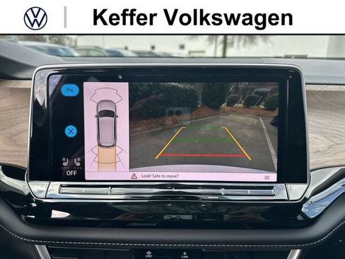 New 2026 Volkswagen Atlas SE FWD image 24