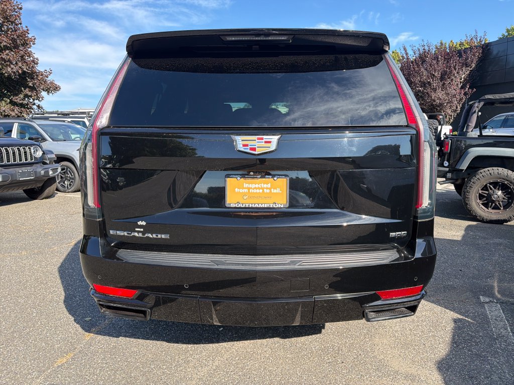 Used 2022 Cadillac Escalade ESV Sport w/ Touring Package AWD/4WD image 4