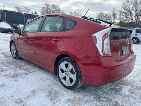 Used 2013 Toyota Prius Five image 5