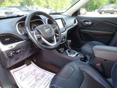 Used 2015 Jeep Cherokee 4WD Limited w/ Luxury Group w/ Luxury Group image 15