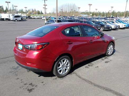 Used 2016 Scion iA FWD image 5