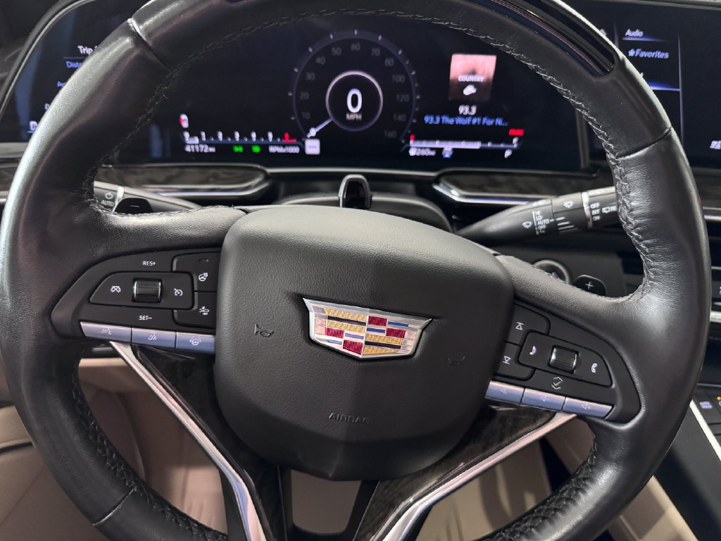 Certified 2024 Cadillac Escalade ESV Premium Luxury w/ Performance Package AWD/4WD image 17