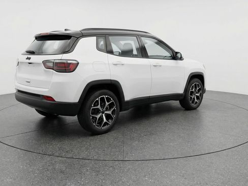 Used 2025 Jeep Compass Limited AWD/4WD image 9