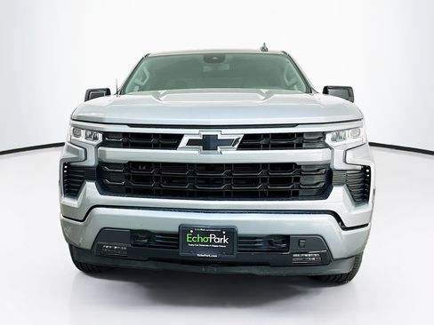 Used 2023 Chevrolet Silverado 1500 RST AWD/4WD image 2