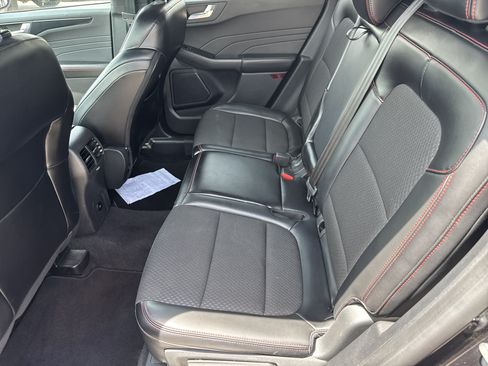Used 2024 Ford Escape ST-Line AWD/4WD image 11