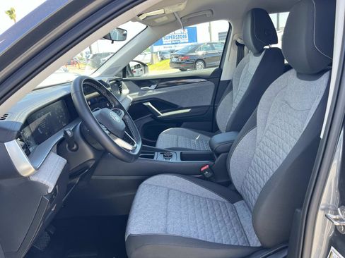 Used 2025 Volkswagen Tiguan S FWD image 19