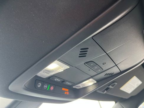 Used 2024 Buick Enclave Premium image 18