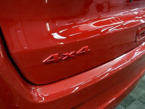 Used 2022 Jeep Compass High Altitude w/ (RED) Package image 10