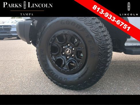 Used 2023 Ford Bronco Wildtrak AWD/4WD image 34