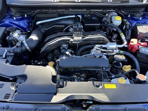 Certified 2025 Subaru Crosstrek 2.5i Limited w/ Crosstrek Mirror Package image 9