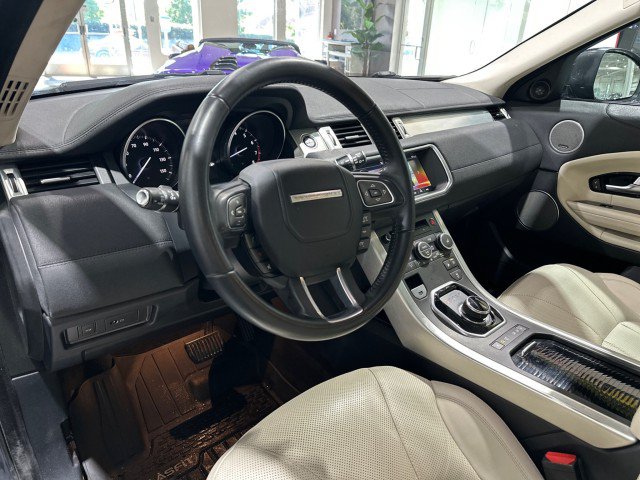Used 2017 Land Rover Range Rover Evoque HSE AWD/4WD image 3