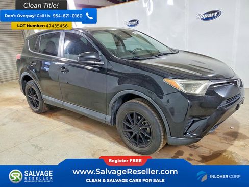 Used 2018 Toyota RAV4 LE image 5