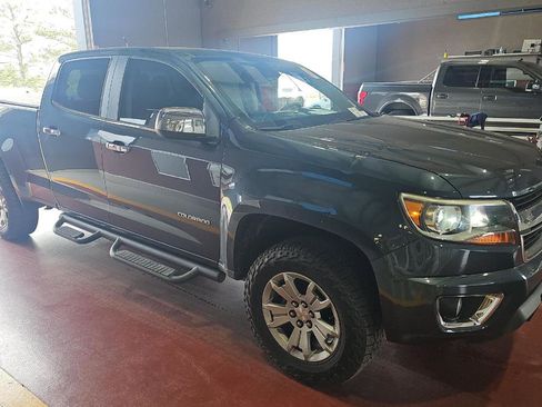 Used 2019 Chevrolet Colorado LT w/ Luxury Package, Chrome image 3