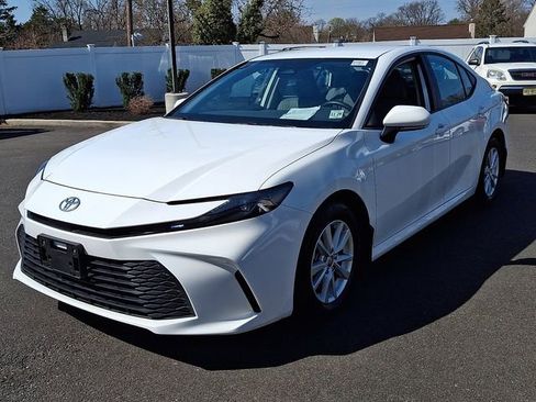Certified 2025 Toyota Camry LE w/ Convenience Package image 3