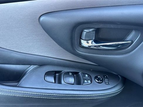 Used 2023 Nissan Murano SV image 11