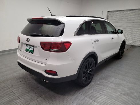 Used 2020 Kia Sorento S FWD image 9