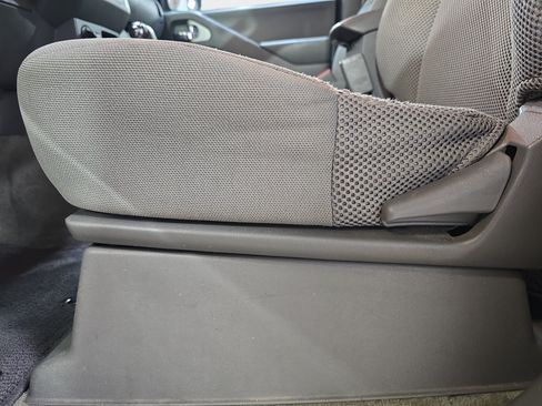 Used 2018 Nissan Frontier SV AWD/4WD image 26