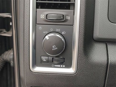 Used 2017 RAM 1500 Lone Star image 25