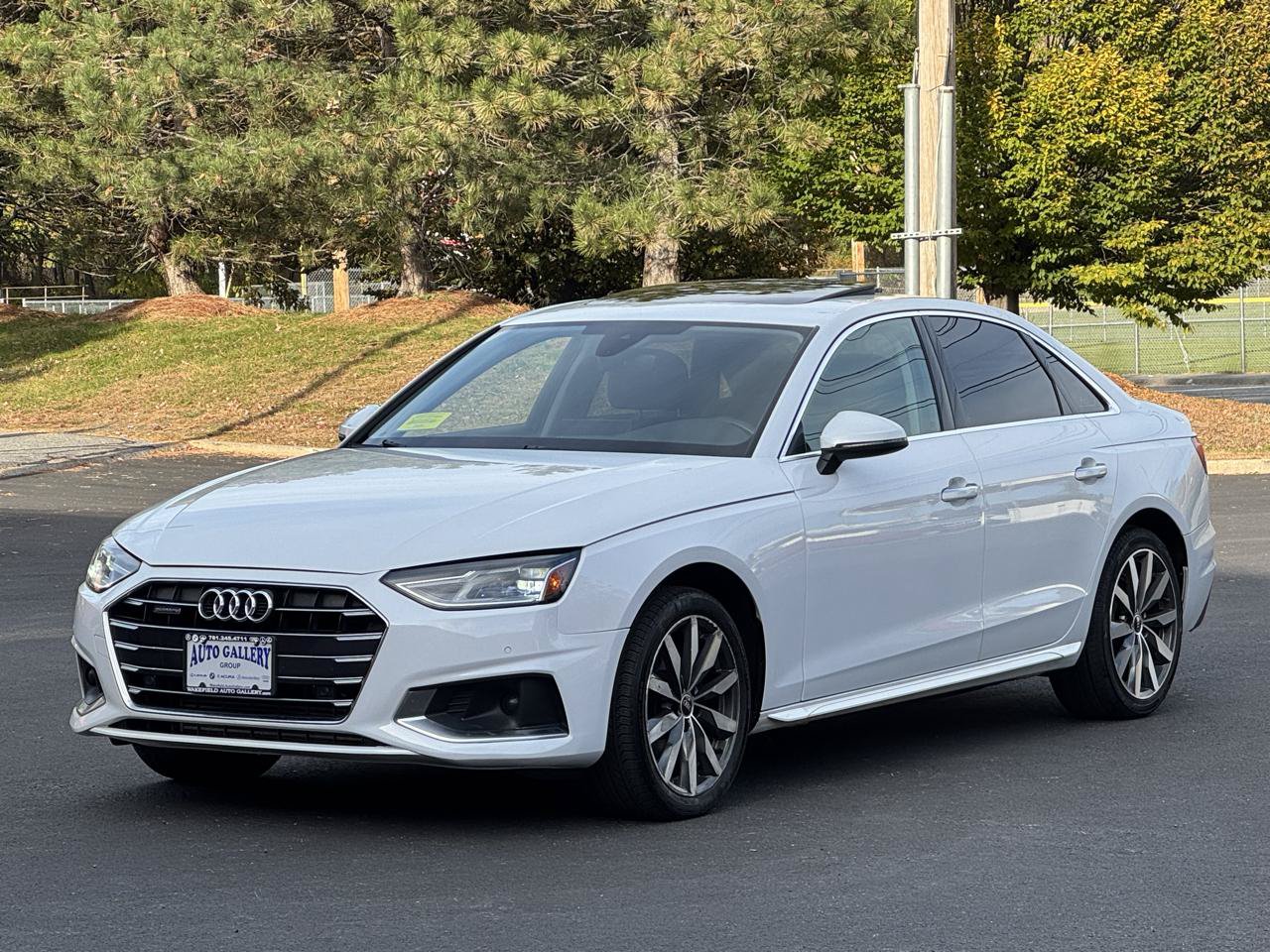 Used 2021 Audi A4 2.0T Premium w/ Convenience Package AWD/4WD image 3