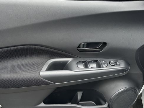 Used 2025 Nissan Kicks Play S w/ Interior Electronics Package image 2