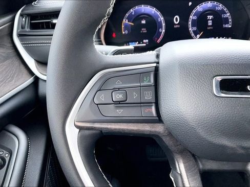 New 2026 Jeep Grand Cherokee L 4WD image 18