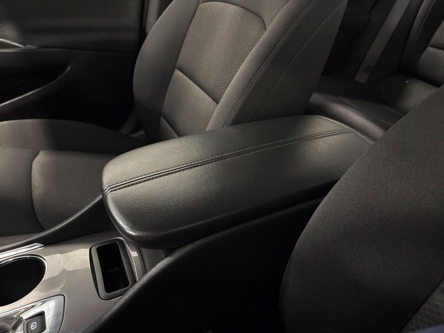 Used 2025 Chevrolet Malibu LT FWD image 24