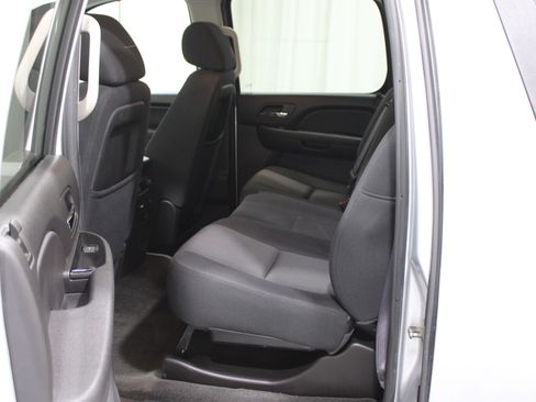 Used 2012 Chevrolet Avalanche LS w/ All-Star Edition image 18