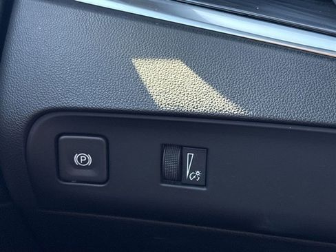 Certified 2024 Buick Enclave Essence w/ Experience Buick Package image 17