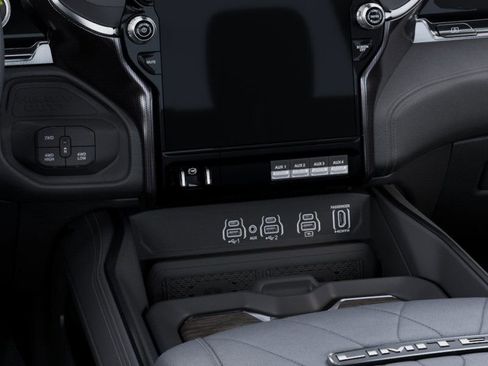 New 2025 RAM 3500 Limited AWD/4WD image 24