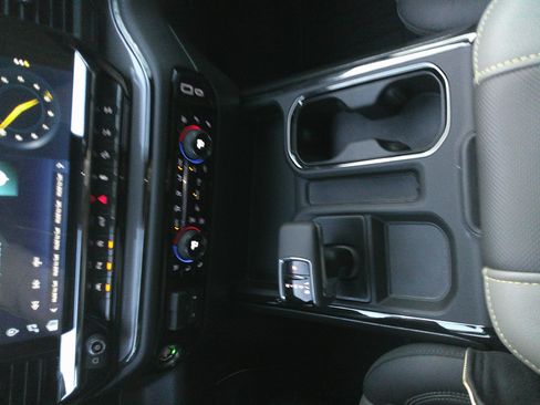 Used 2024 Chevrolet Silverado 1500 ZR2 w/ Technology Package image 26