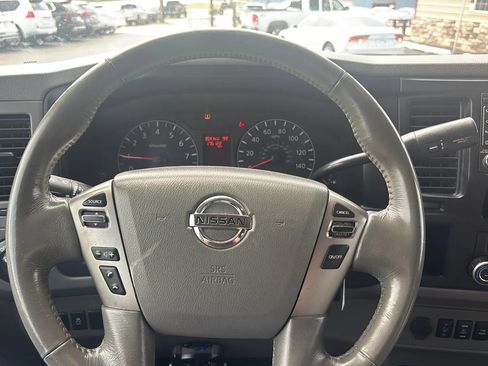 Used 2018 Nissan NV 3500 SL RWD image 23