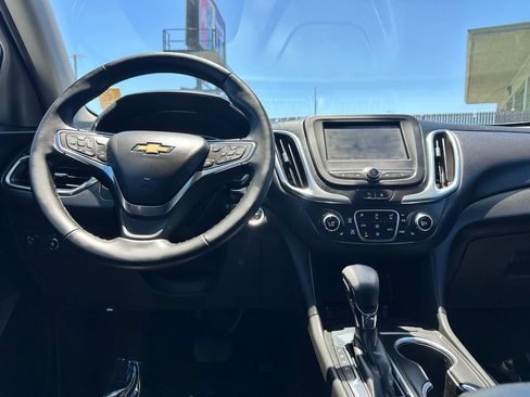 Used 2024 Chevrolet Equinox LT FWD image 10