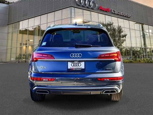 Used 2022 Audi Q5 2.0T Premium w/ Convenience Package image 3