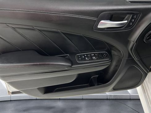 Used 2022 Dodge Charger Scat Pack w/ Daytona Edition Group RWD image 12