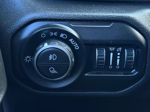 Used 2022 Jeep Gladiator Sport AWD/4WD image 35