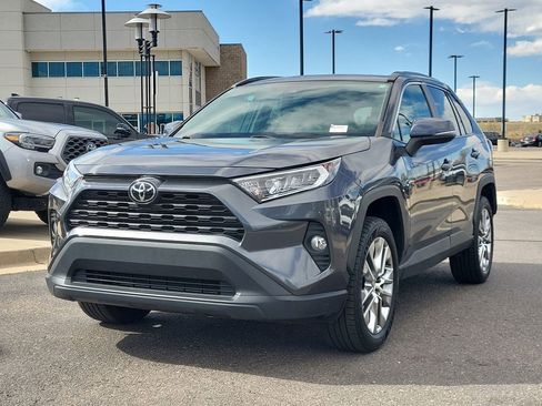 Used 2021 Toyota RAV4 XLE Premium AWD/4WD image 7