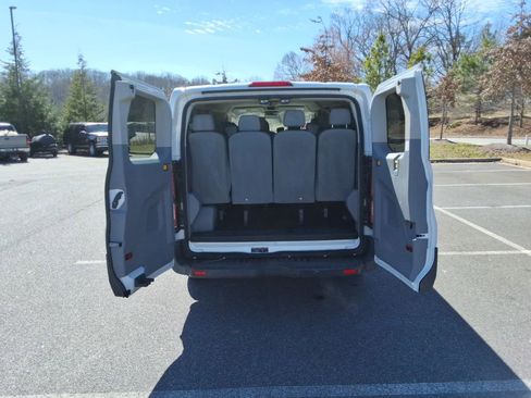 Used 2017 Ford Transit 350 XLT image 15