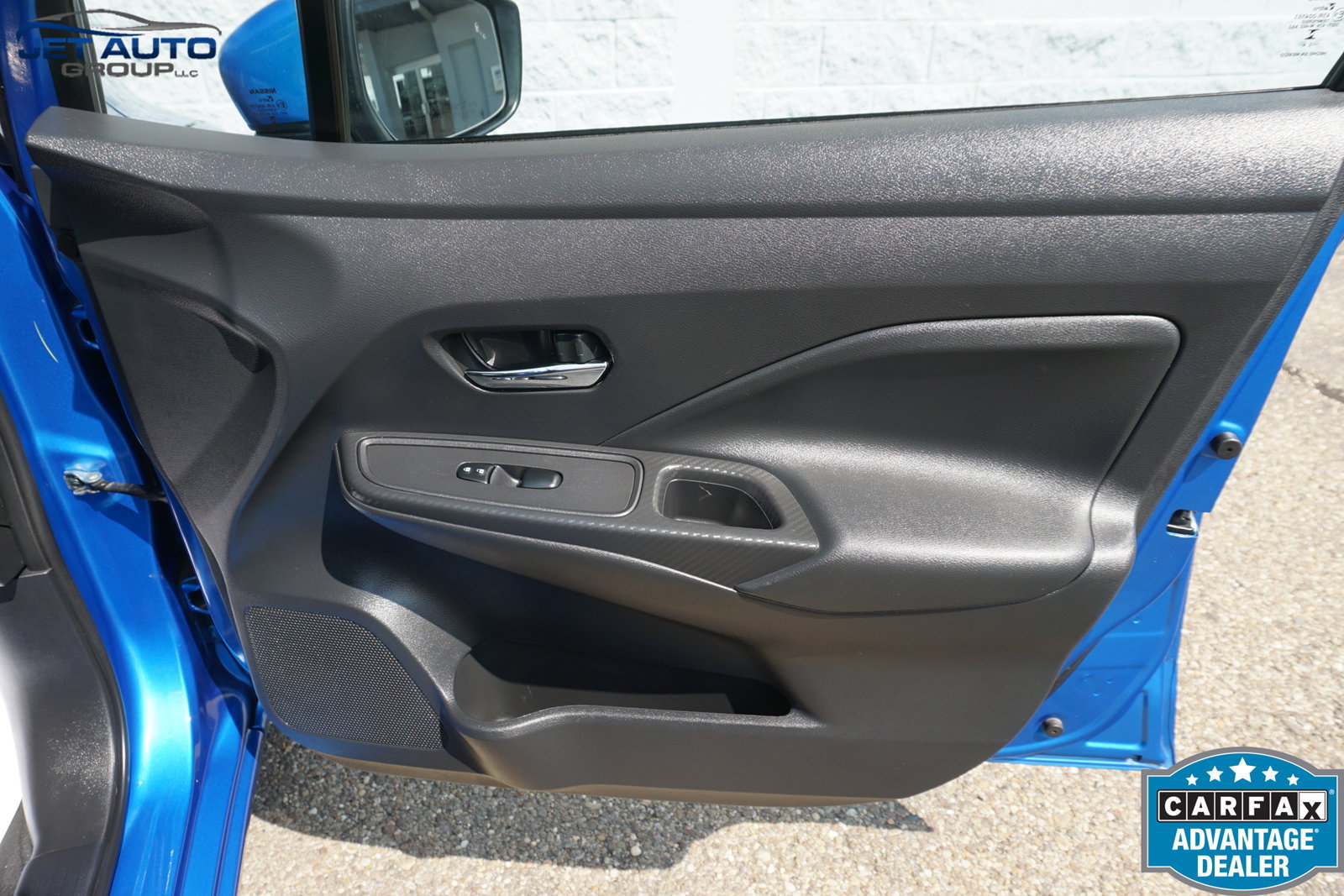 Used 2024 Nissan Versa SV FWD image 22