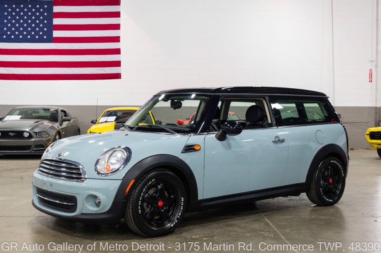 Used 2013 MINI Cooper Clubman FWD image 1