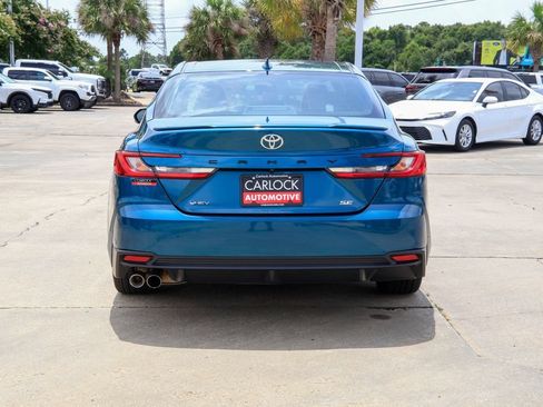Used 2025 Toyota Camry SE FWD image 22